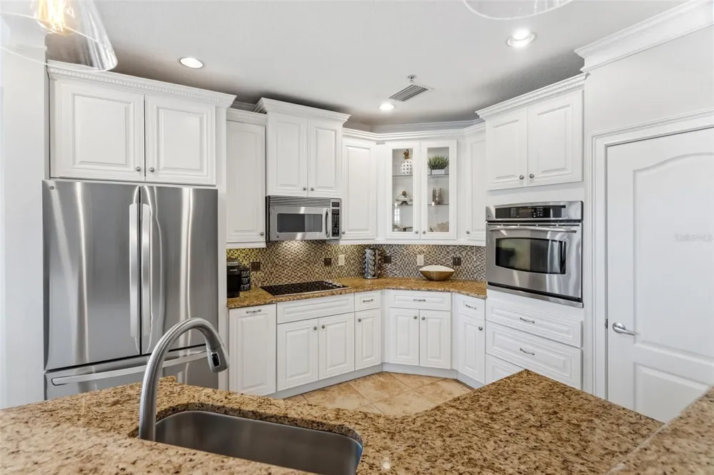 6420 SUNSET BAY CIRCLE Apollo Beach, FL 33572