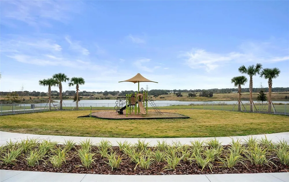 2673 SPIDER LILY COURT Clermont, FL 34711