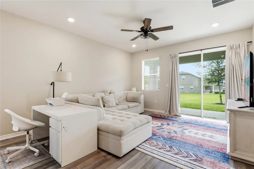 2673 SPIDER LILY COURT Clermont, FL 34711