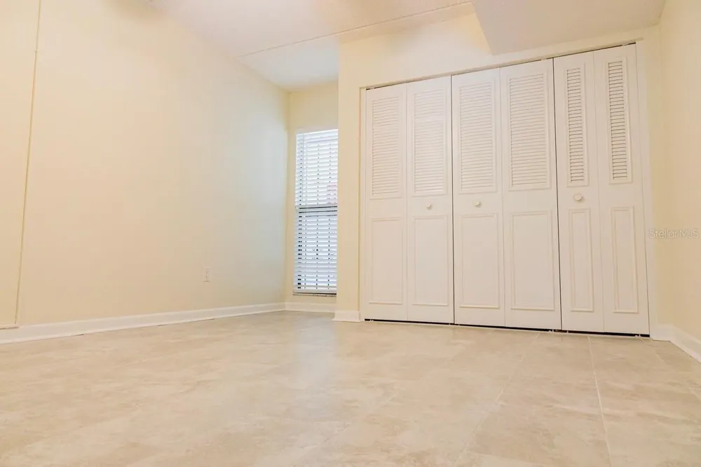 208 LAKE HOWARD DRIVE NW #104 Winter Haven, FL 33880