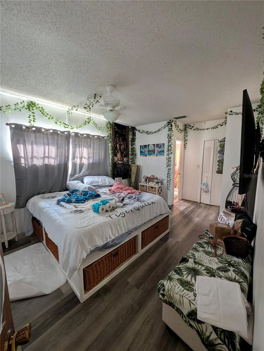 11557 124TH TERRACE Largo, FL 33778