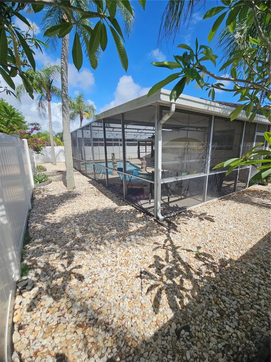 11557 124TH TERRACE Largo, FL 33778