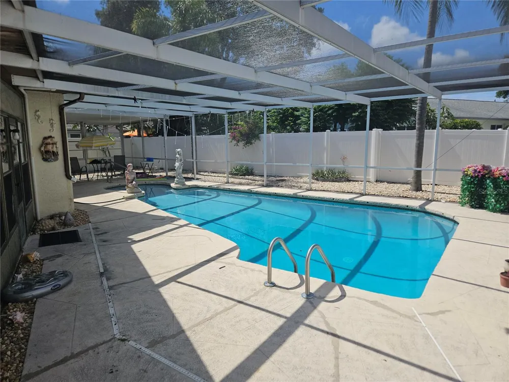 11557 124TH TERRACE Largo, FL 33778