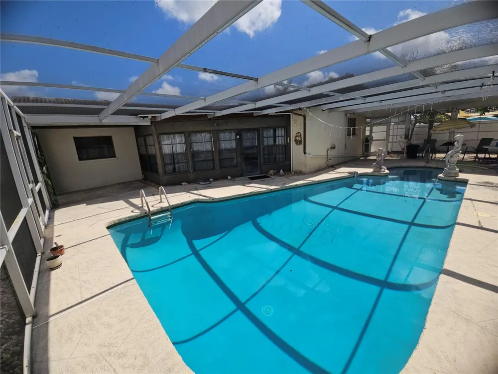 11557 124TH TERRACE Largo, FL 33778