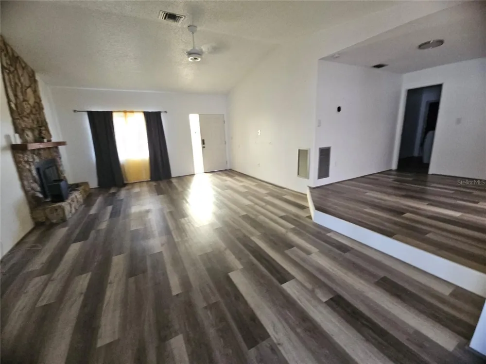 11557 124TH TERRACE Largo, FL 33778