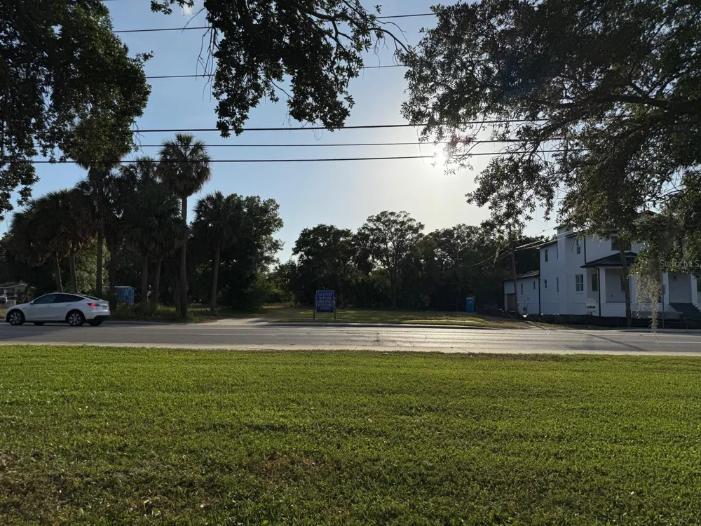 3733 6TH STREET S St Petersburg, FL 33705