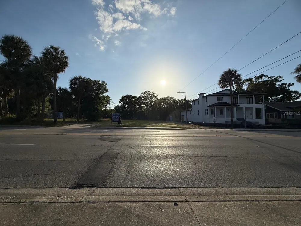 3733 6TH STREET S St Petersburg, FL 33705