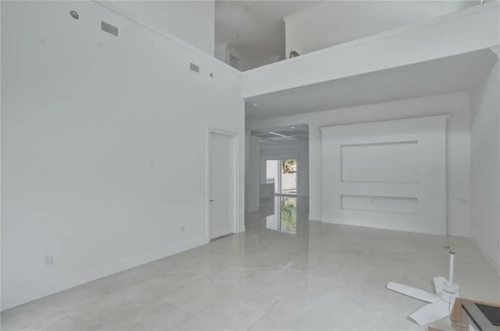 685 1ST AVENUE Safety Harbor, FL 34695