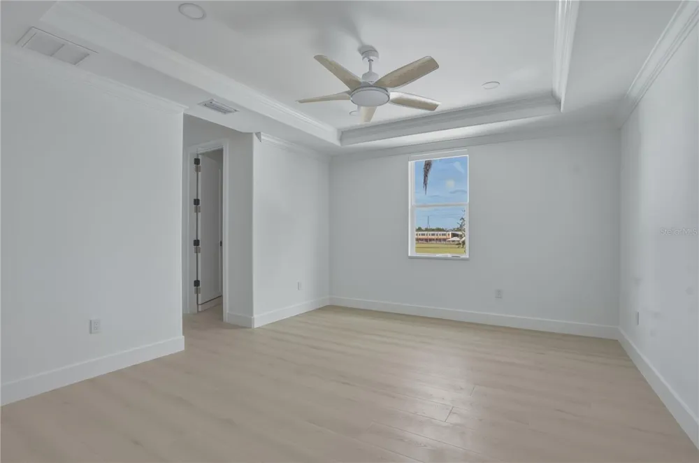 685 1ST AVENUE Safety Harbor, FL 34695