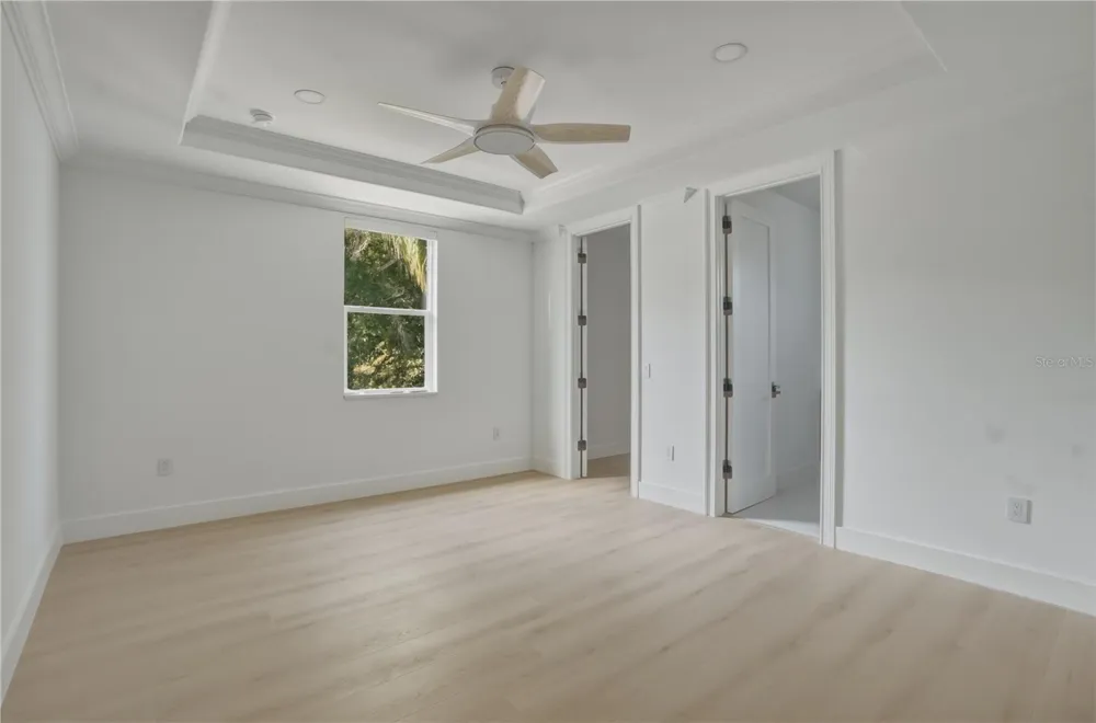 685 1ST AVENUE Safety Harbor, FL 34695