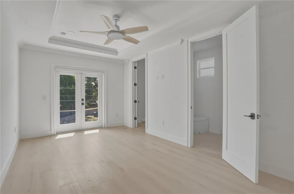 685 1ST AVENUE Safety Harbor, FL 34695