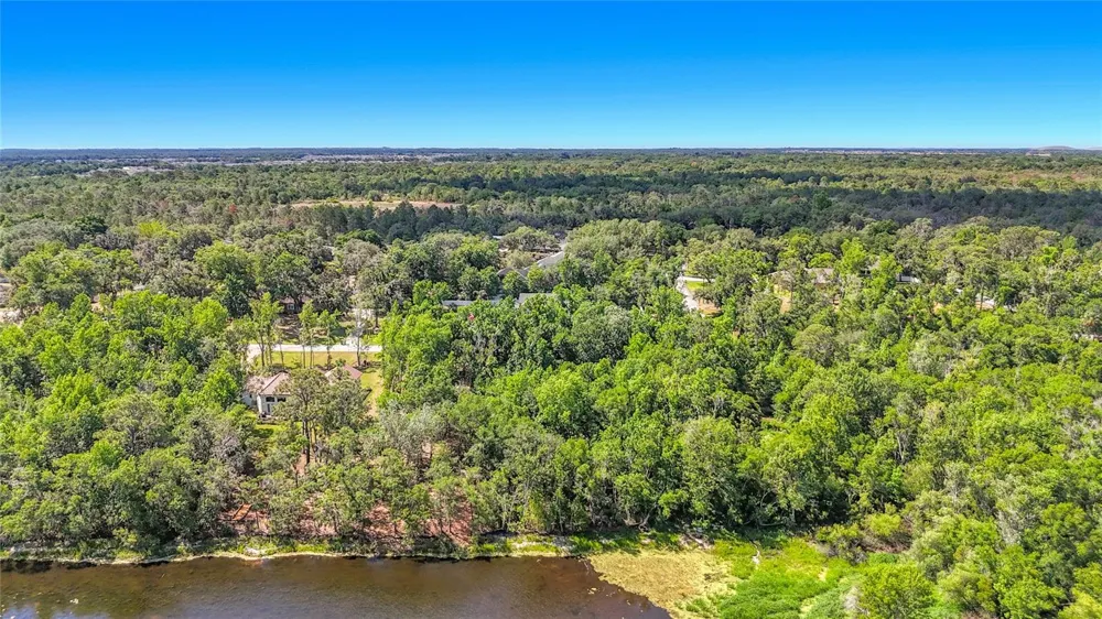 LOT 19  LAKE HILLS DR. Riverview, FL 33569