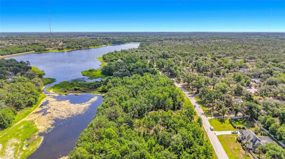 LOT 19  LAKE HILLS DR. Riverview, FL 33569