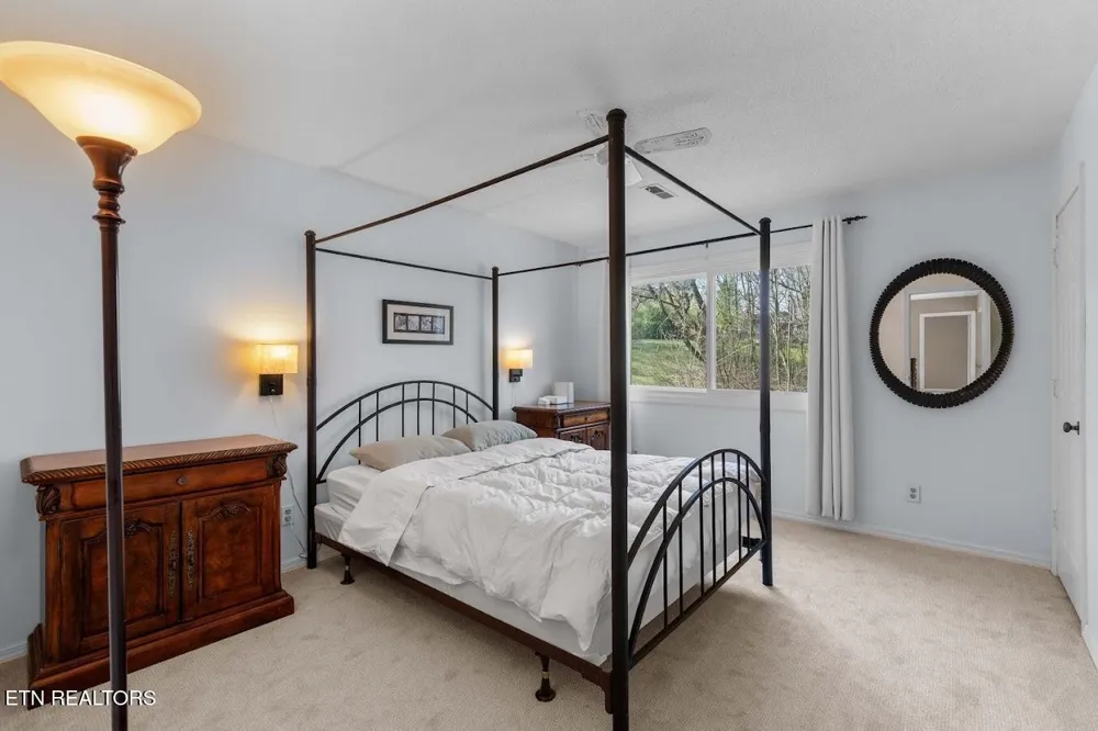 770 Mount Paran Rd Jacksboro, TN 37757