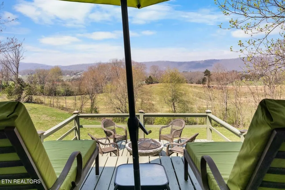 770 Mount Paran Rd Jacksboro, TN 37757