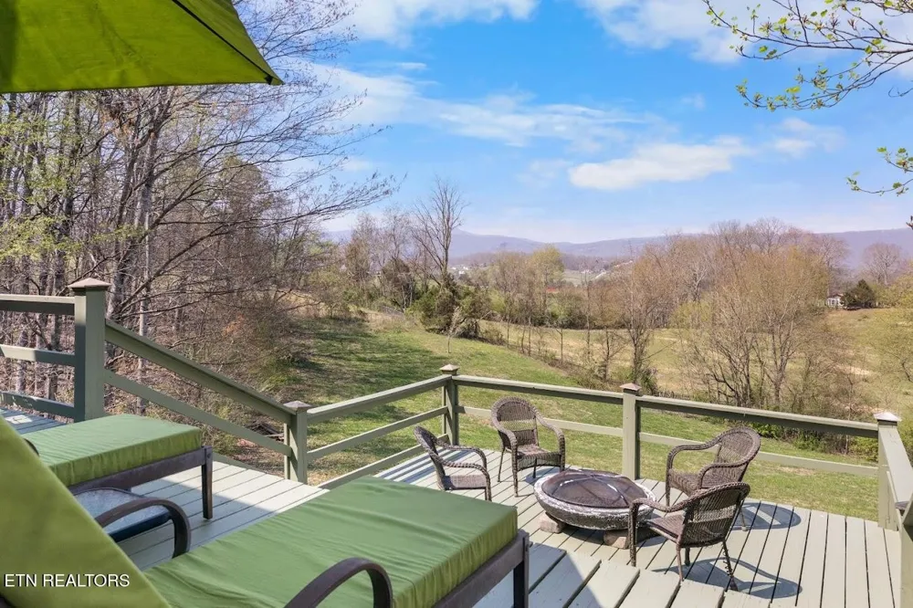 770 Mount Paran Rd Jacksboro, TN 37757