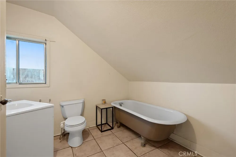 855 Johnson Red Bluff, CA 96080
