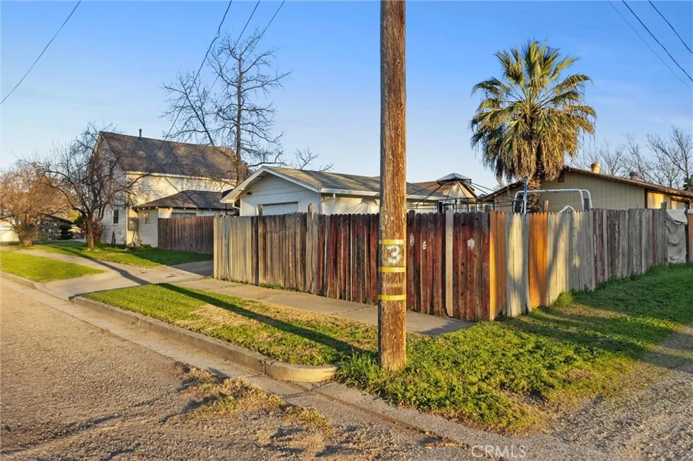 855 Johnson Red Bluff, CA 96080