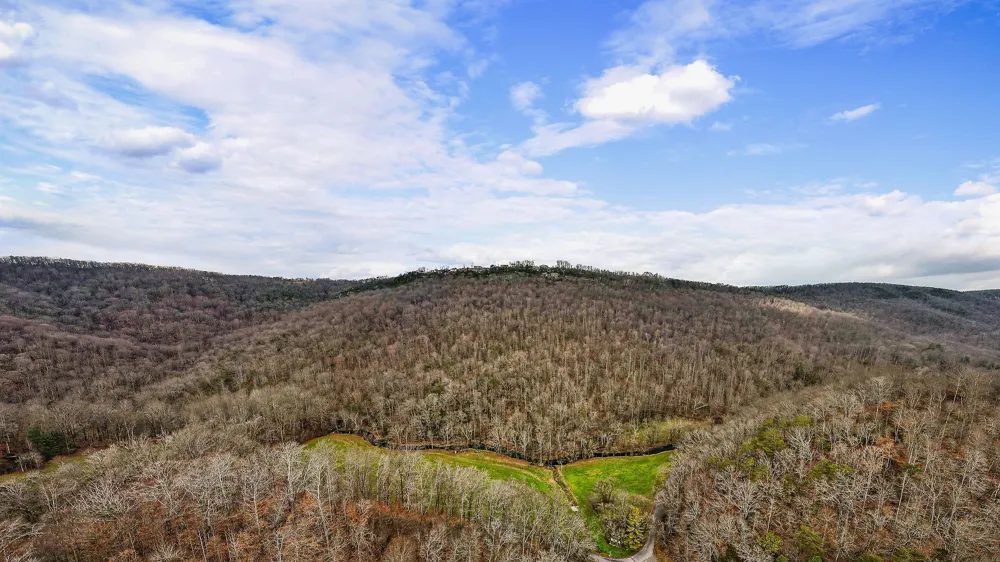 8450 Old Highway 28 Pikeville, TN 37367