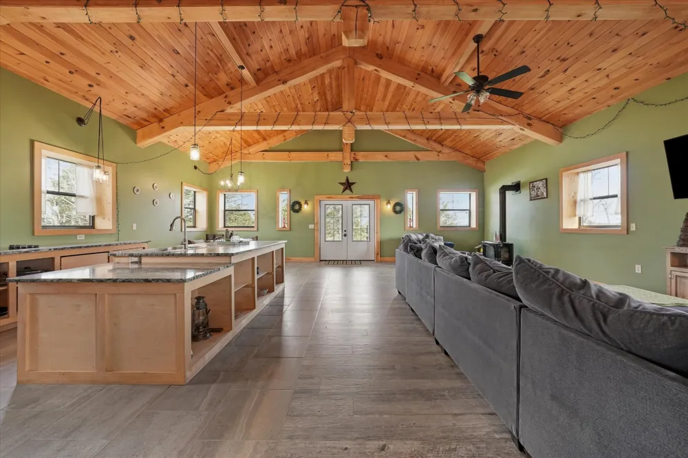 2649 Wildwood Rd Dandridge, TN 37725