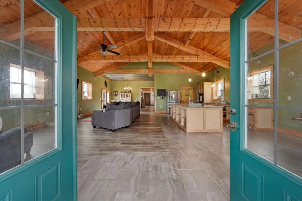 2649 Wildwood Rd Dandridge, TN 37725