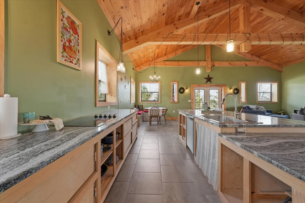 2649 Wildwood Rd Dandridge, TN 37725