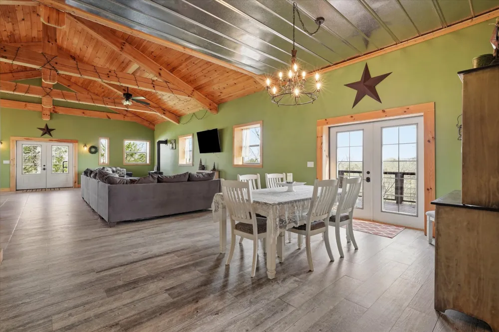 2649 Wildwood Rd Dandridge, TN 37725