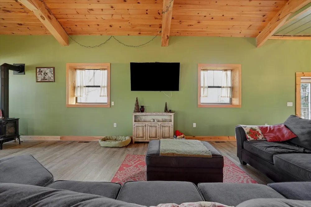 2649 Wildwood Rd Dandridge, TN 37725
