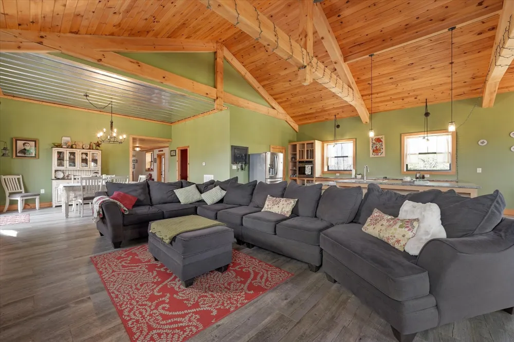 2649 Wildwood Rd Dandridge, TN 37725