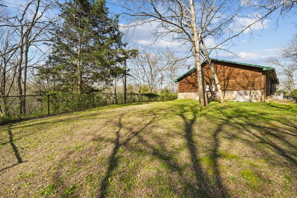 2649 Wildwood Rd Dandridge, TN 37725