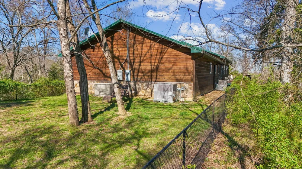 2649 Wildwood Rd Dandridge, TN 37725