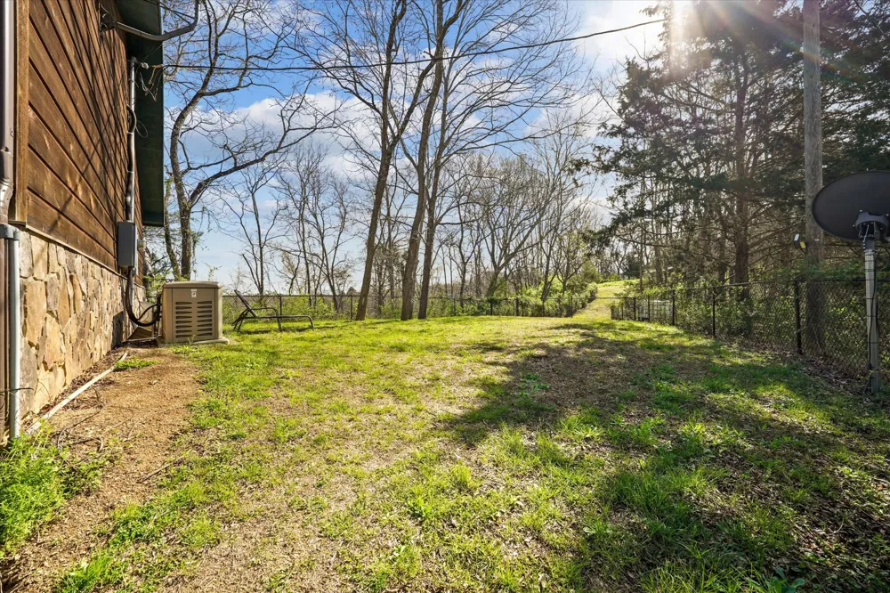 2649 Wildwood Rd Dandridge, TN 37725