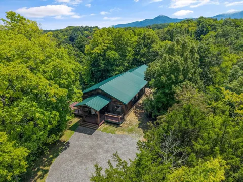 2649 Wildwood Rd