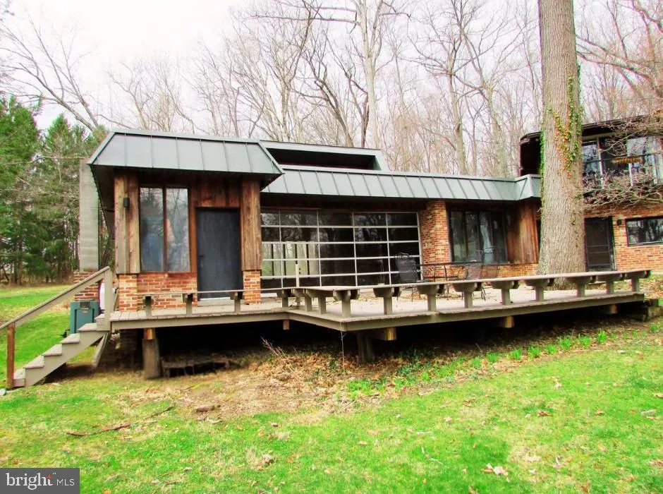 200 TALL OAKS DRIVE State College, PA 16801