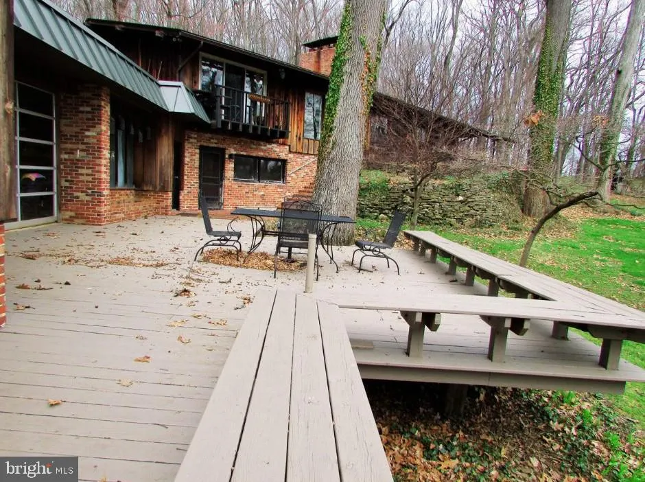 200 TALL OAKS DRIVE State College, PA 16801