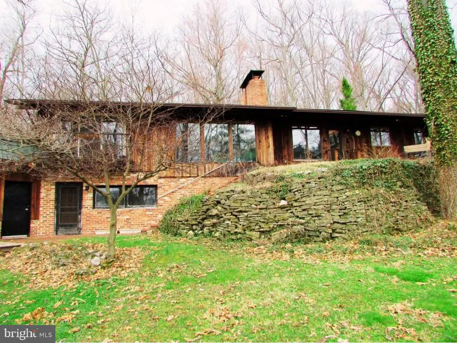 200 TALL OAKS DRIVE State College, PA 16801