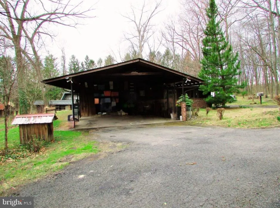 200 TALL OAKS DRIVE State College, PA 16801