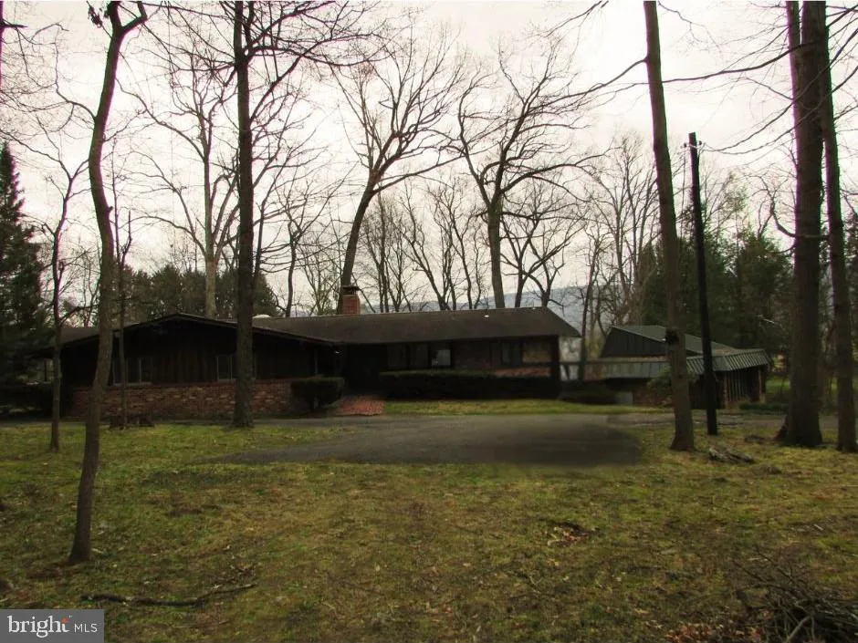 200 TALL OAKS DRIVE State College, PA 16801
