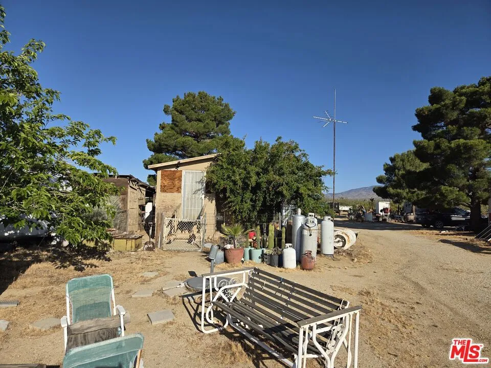 6000 W 140th Street West Rosamond, CA 93560