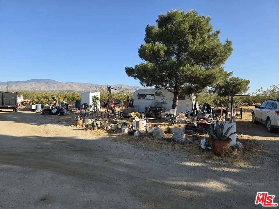 6000 W 140th Street West Rosamond, CA 93560
