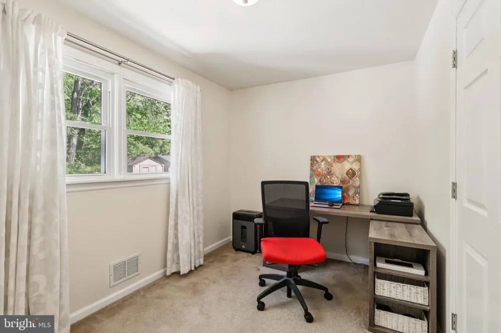 61 WICKOM AVENUE Hamilton, NJ 08690