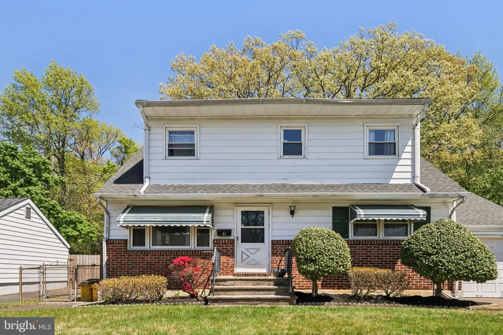 61 WICKOM AVENUE Hamilton, NJ 08690