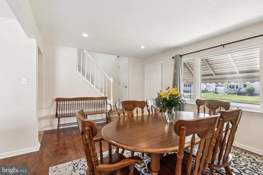 61 WICKOM AVENUE Hamilton, NJ 08690