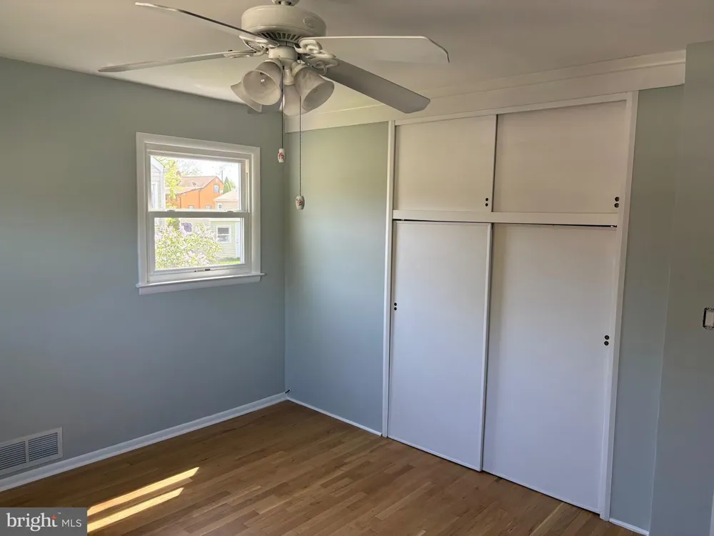 49 MIRY BROOK ROAD Hamilton, NJ 08690