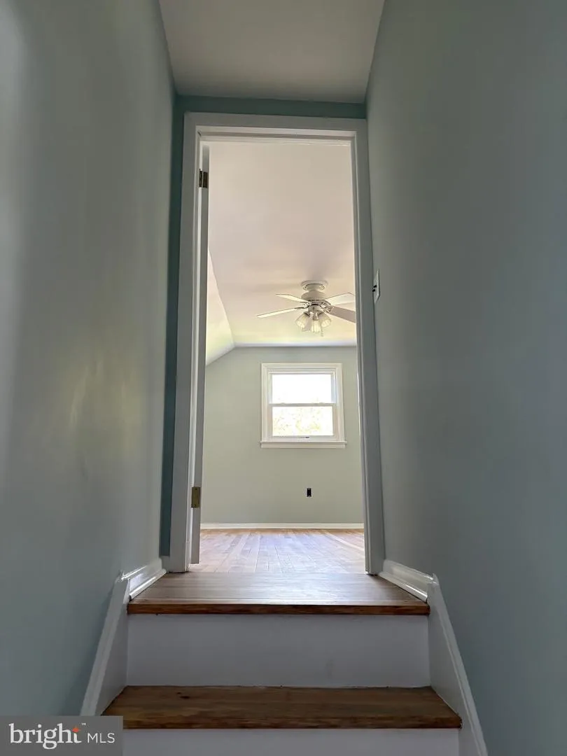 49 MIRY BROOK ROAD Hamilton, NJ 08690