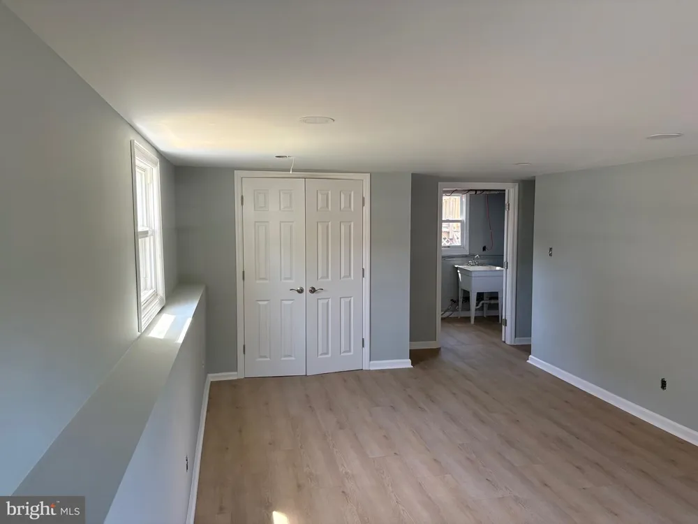 49 MIRY BROOK ROAD Hamilton, NJ 08690