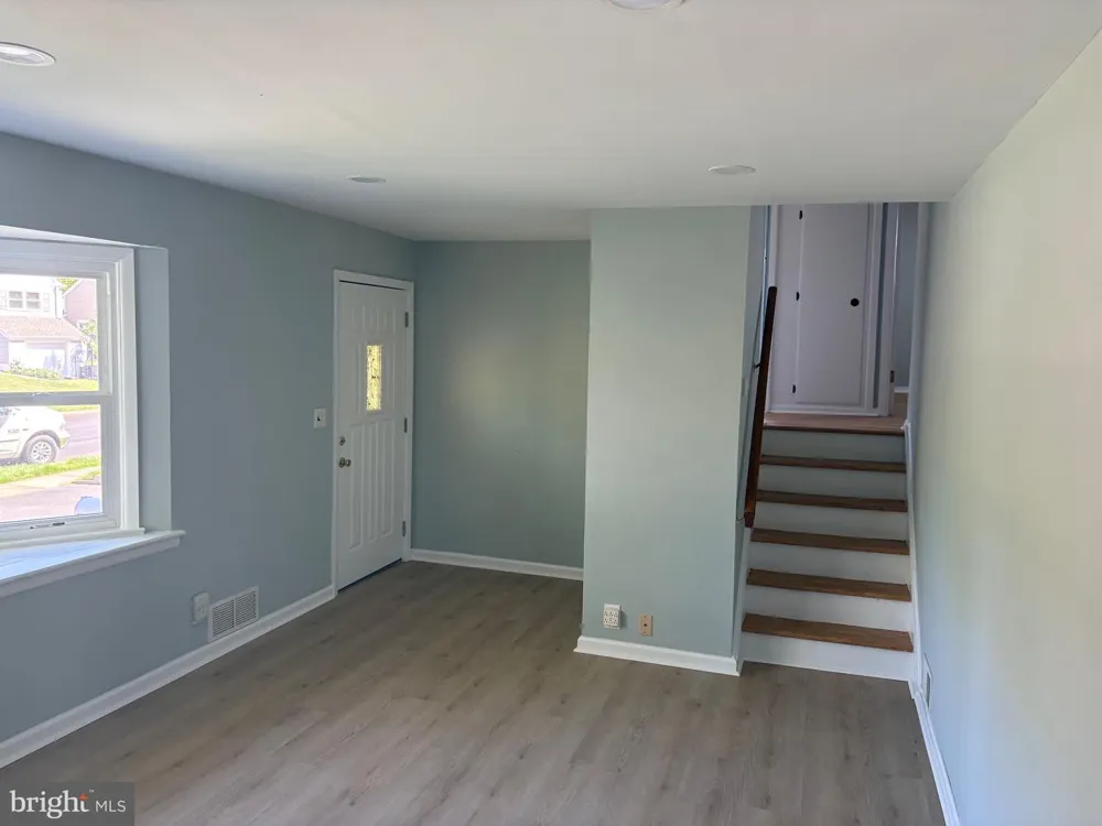 49 MIRY BROOK ROAD Hamilton, NJ 08690