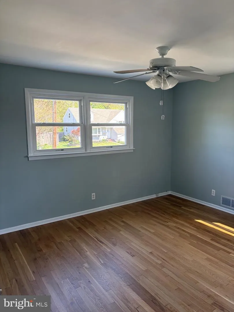 49 MIRY BROOK ROAD Hamilton, NJ 08690