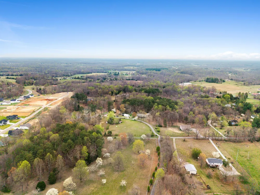 2686 Bellar Road Greenbrier, TN 37073