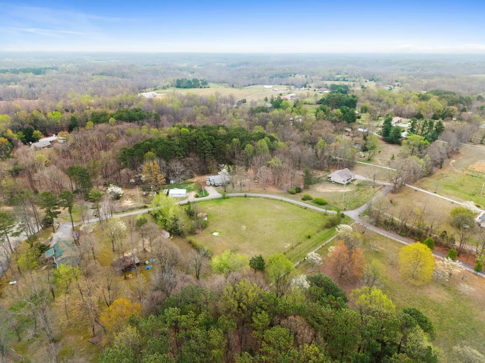 2686 Bellar Road Greenbrier, TN 37073